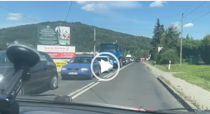 Taki „koreczek” po Tour de Pologne mdz. Stryszawą, a Suchą Beskidzką. (wideo).